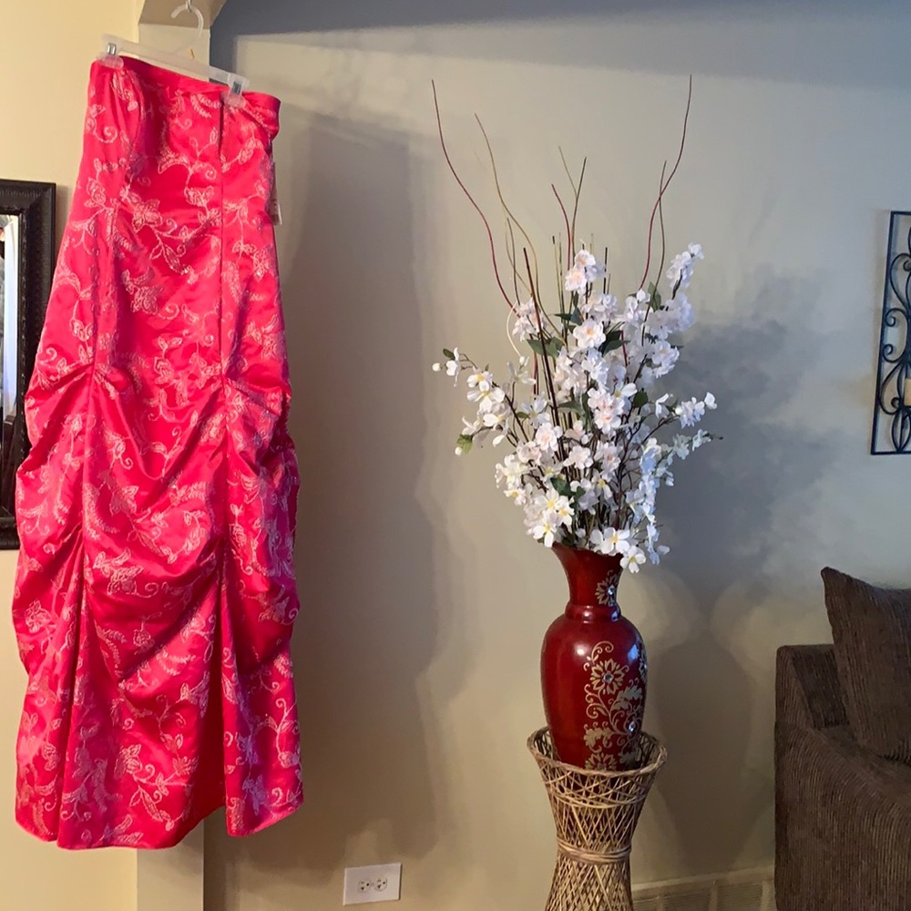 NWT Hailey Logan Pink Prom Dress size 5/6